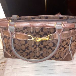 Hand bag